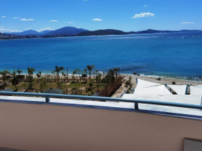 Aria Seaview Apartments